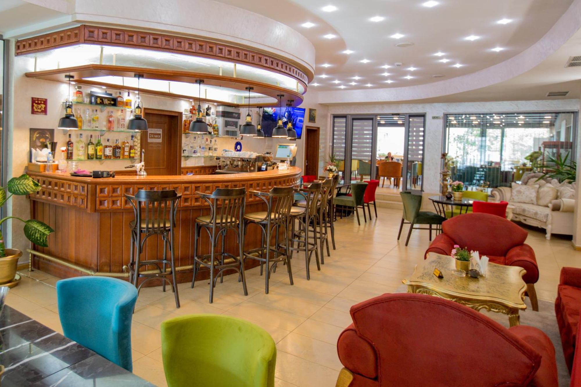 Terra Europe Brontes Hotel Targovishte  Exterior photo